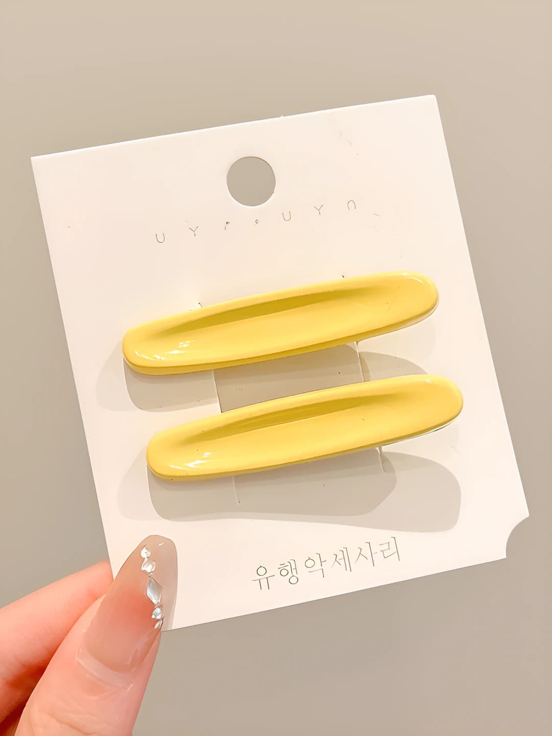 5# Rangli oval gulli soch to'g'asi Sariq rang Juft ~5.2cm