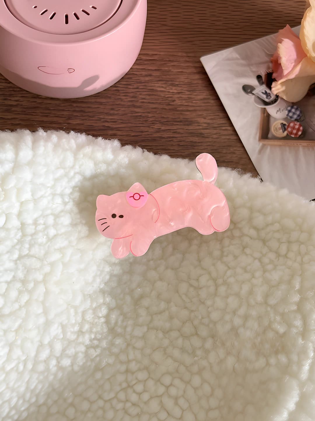 Pink cat, hair clip