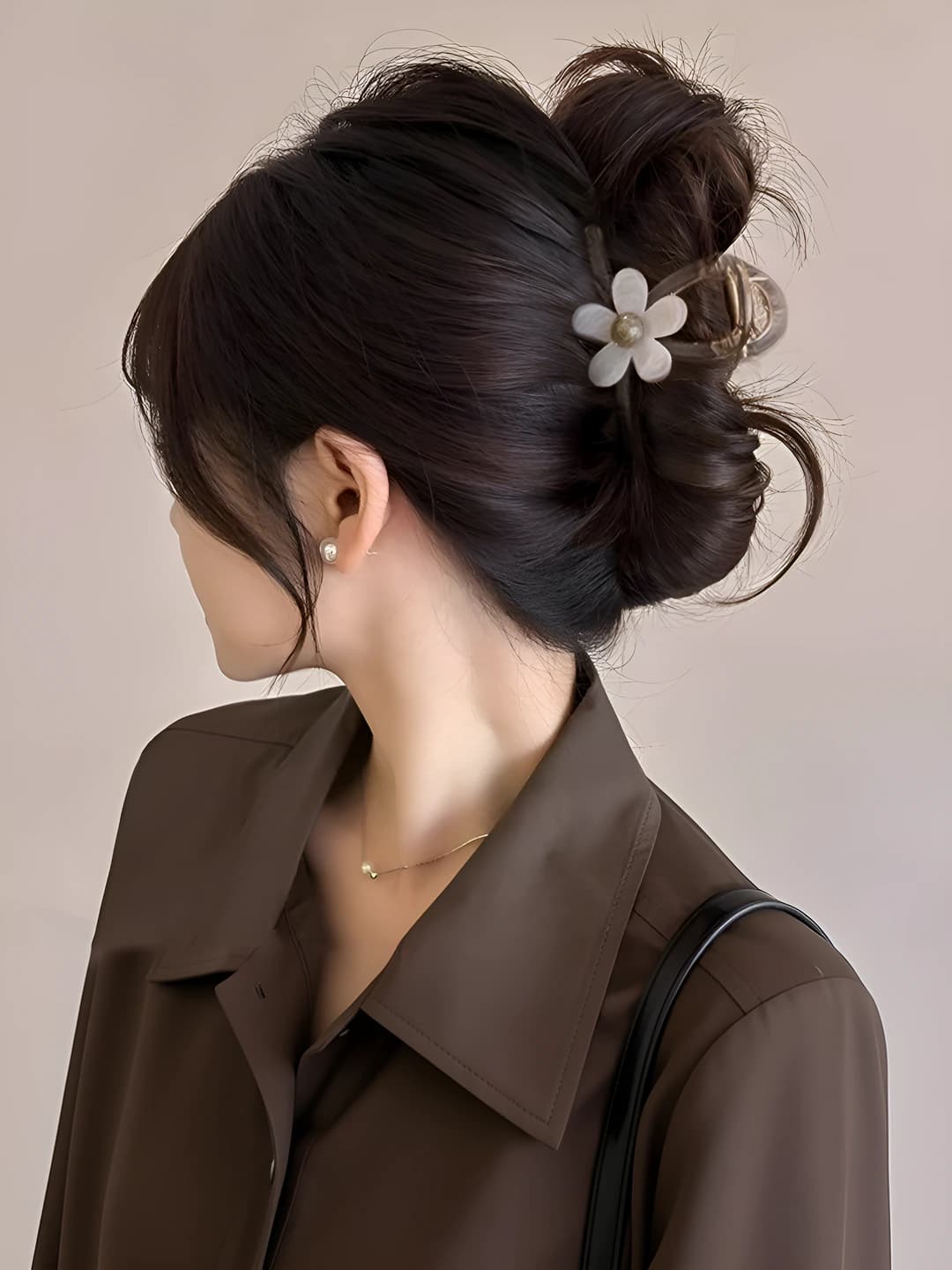 1# Beige 5-petal flower 8cm