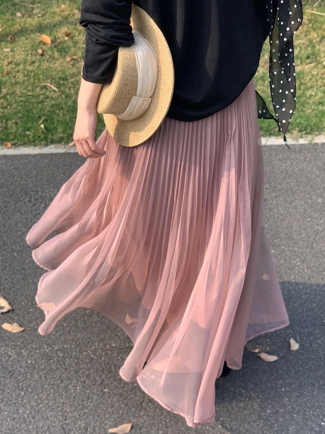 Women's pleated skirt with elastic waist, solid colour, polyester, mid-length, Korean style