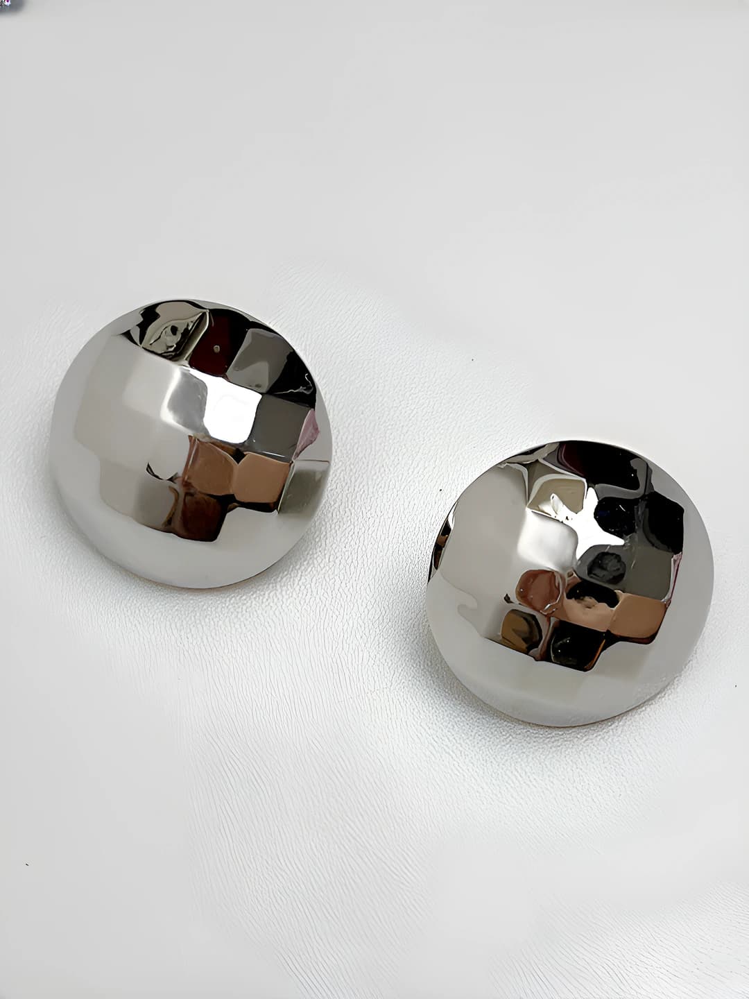E020 Silver