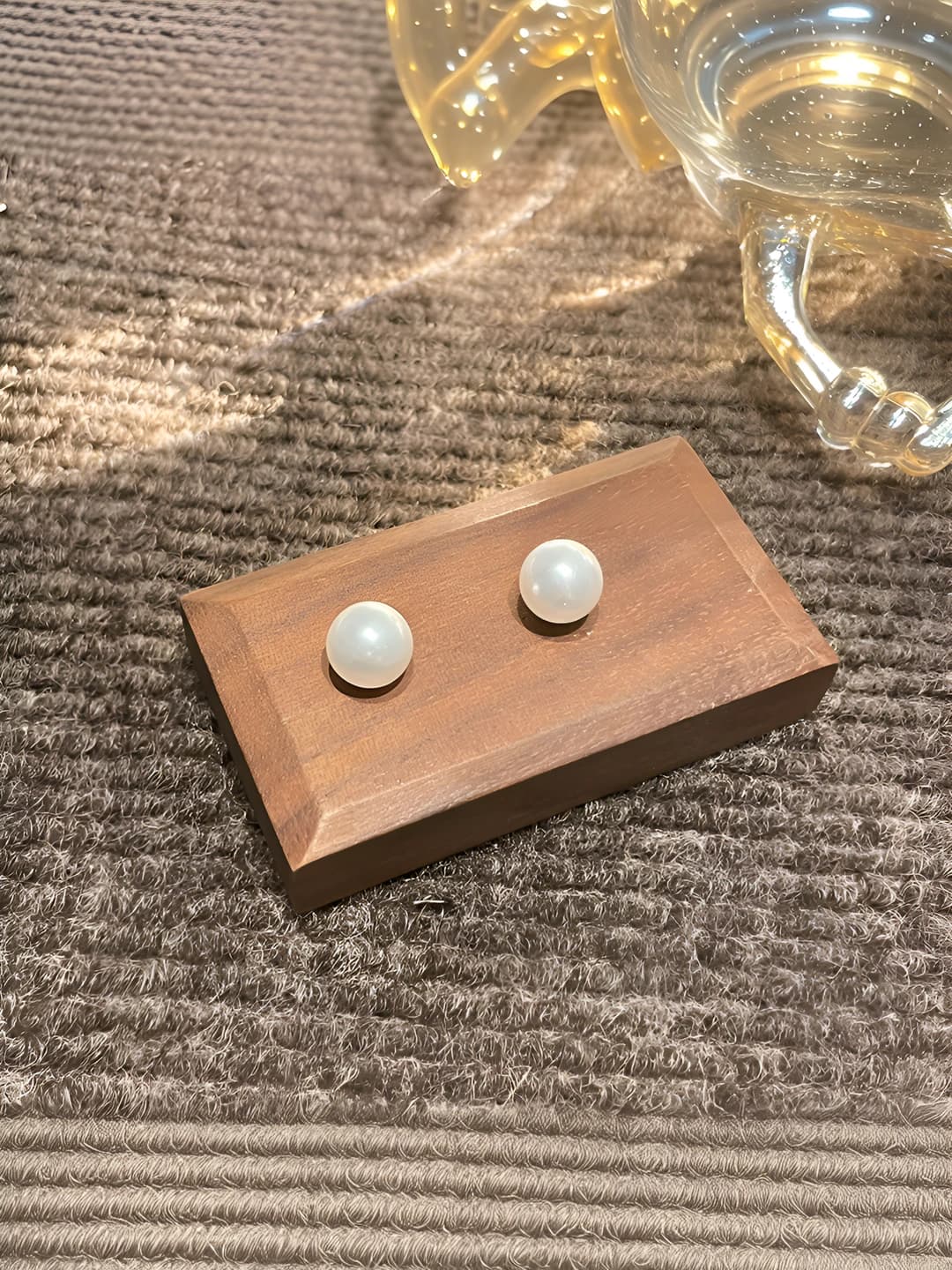 Pearl earrings, 10mm