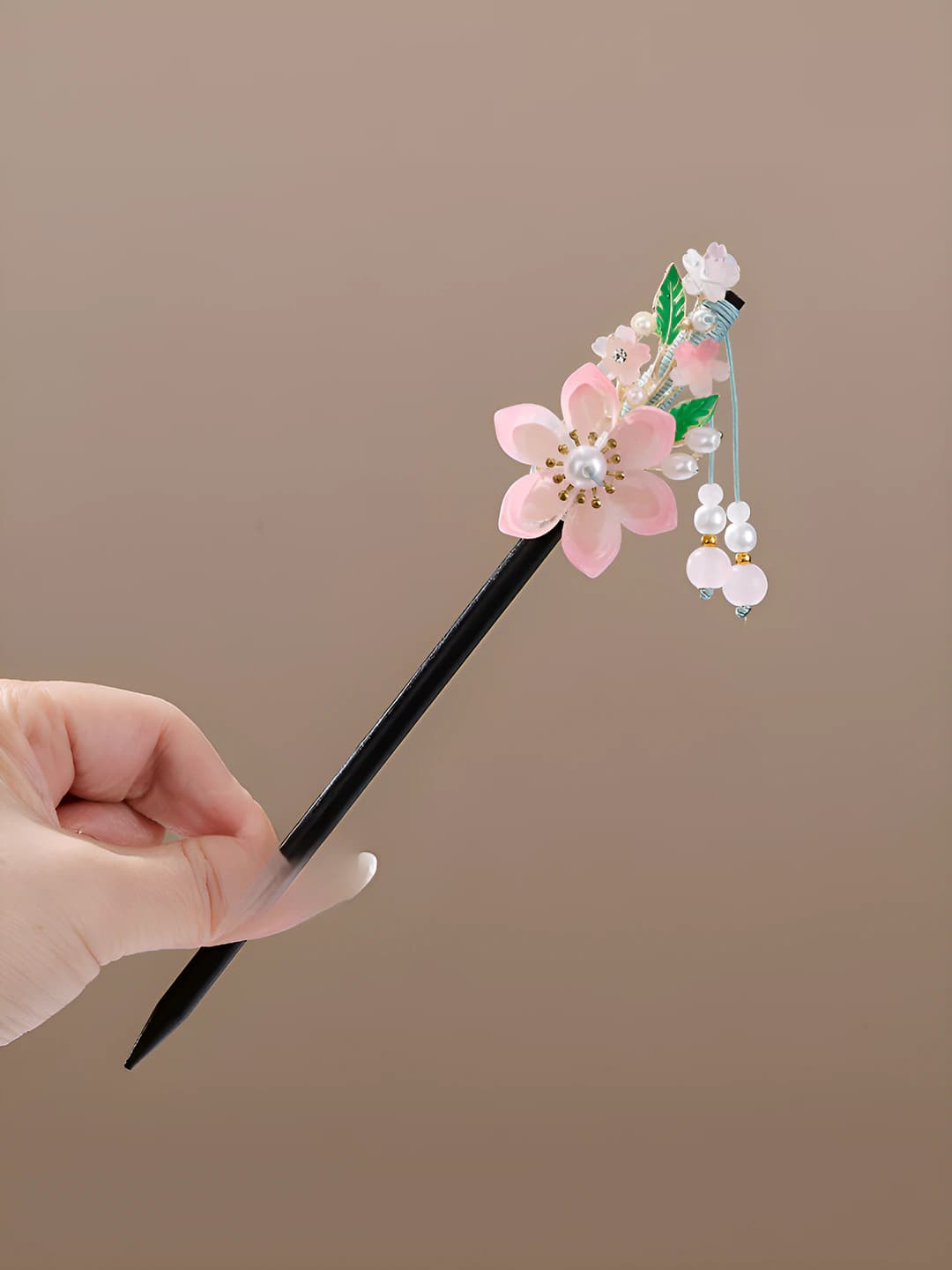 Six-petal flower pink