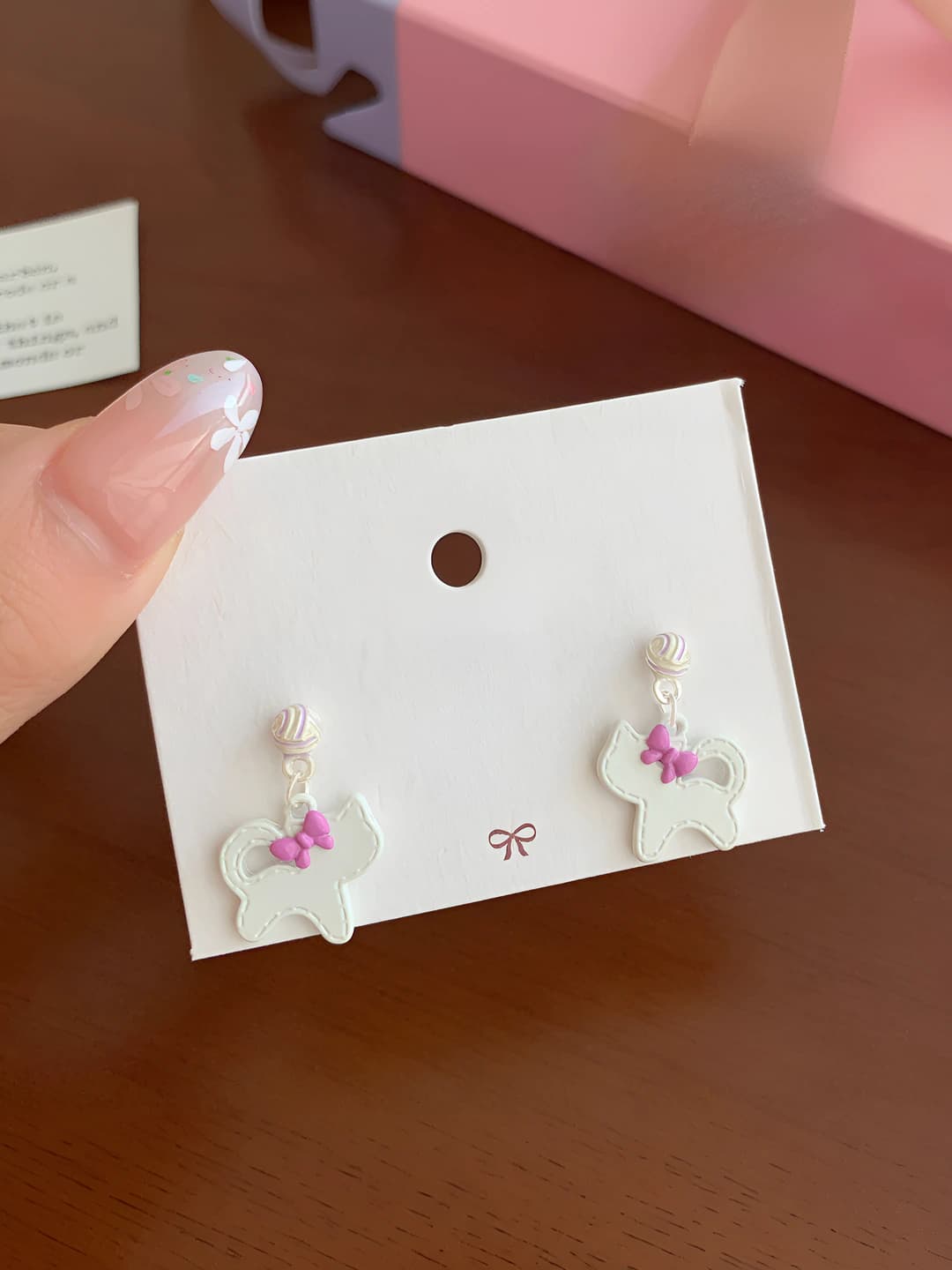 WQ12 Pink-purple bow cat
