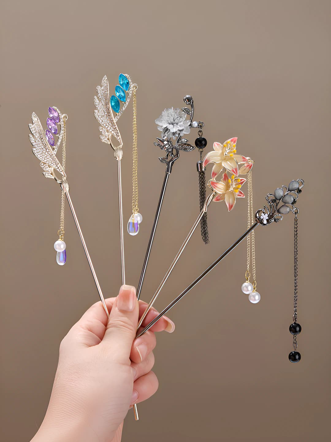 Women's hairpins and bobby pins made of alloy with floral design, handmade, retro style