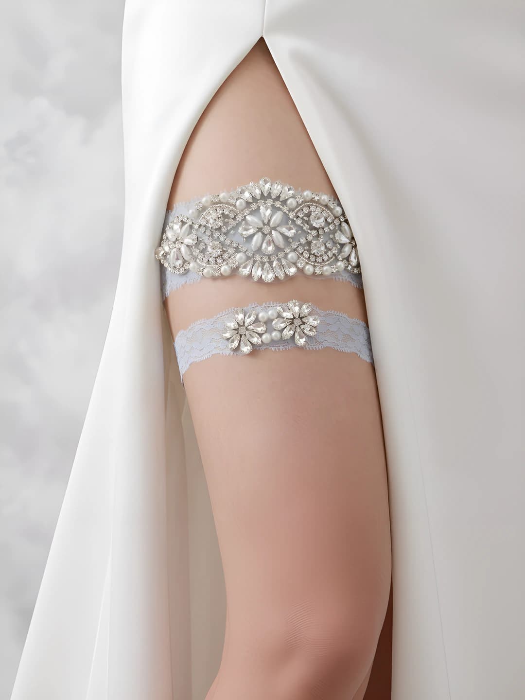 Yengil hashamatli universal garter