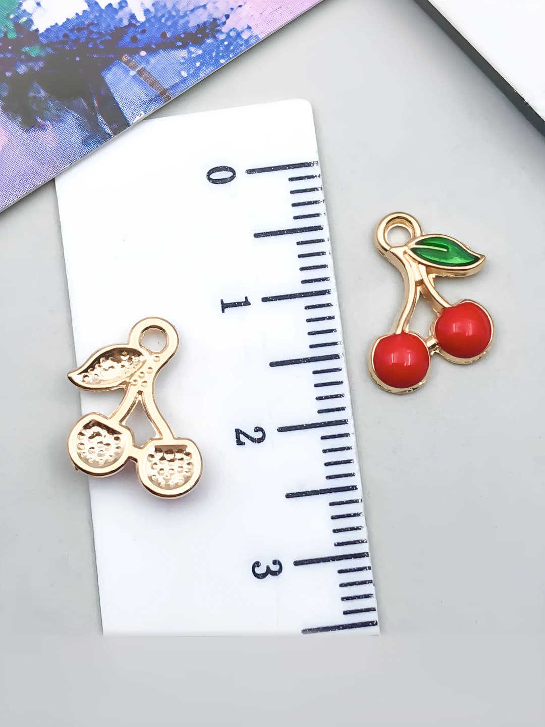 1 pc Red single-sided cherry 10x13mm-0.6g