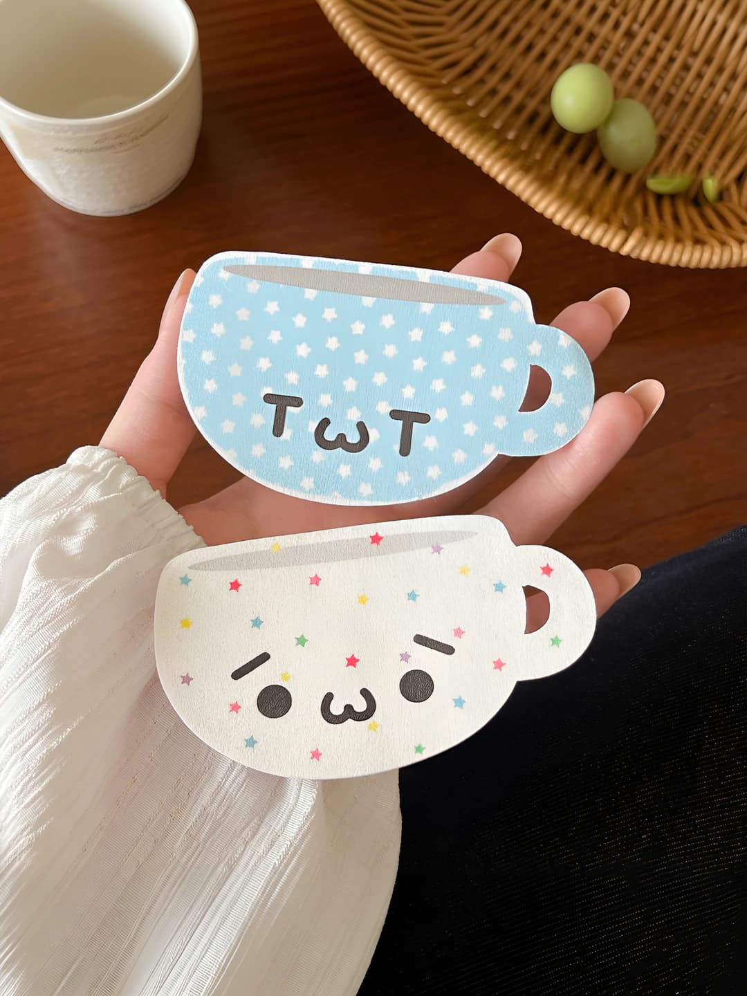 Women's hair clips and combs: seamless plastic cute cartoon teacup shape hair clip in Japanese-Korean style