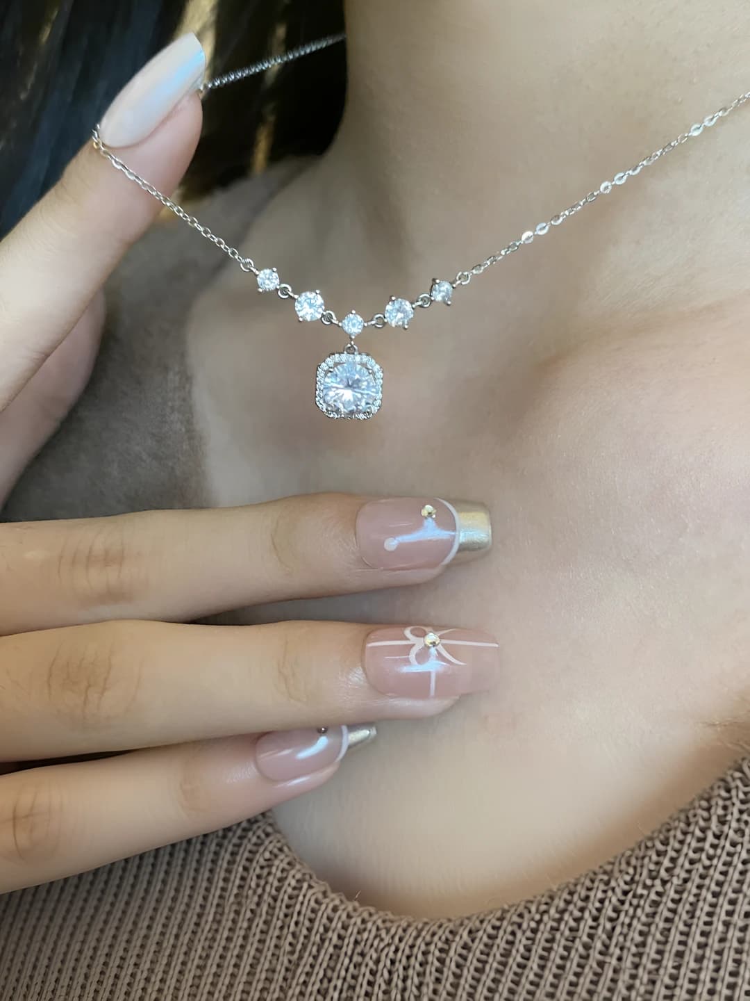 Square zircon necklace