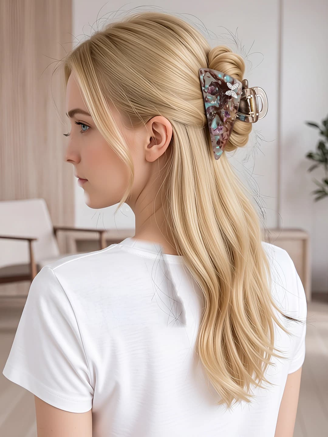 Women's premium acrylic medium-sized shark hair clip for half-up hairstyle