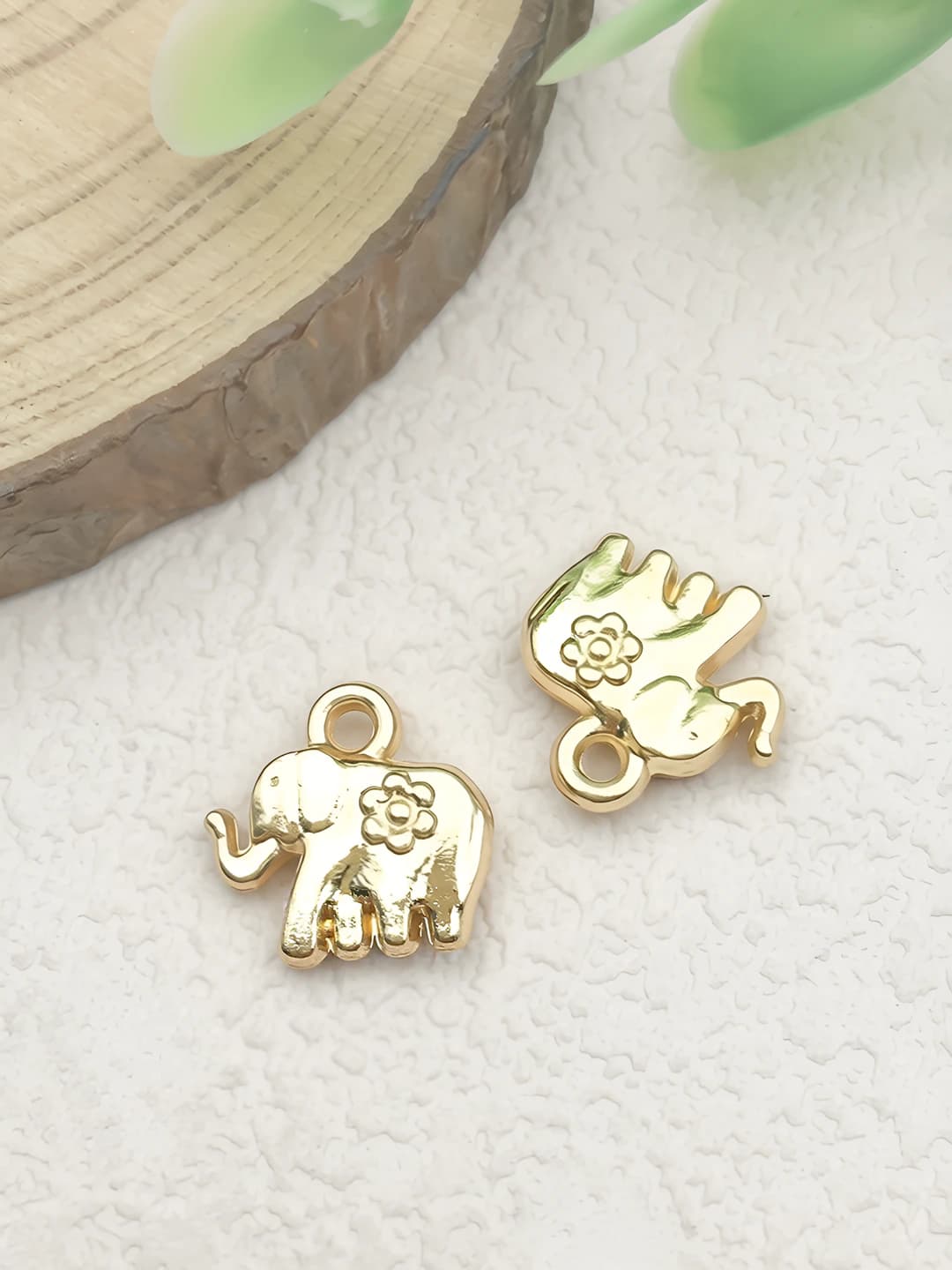 1 pc Elephant 12x11mm-1.7g-18337