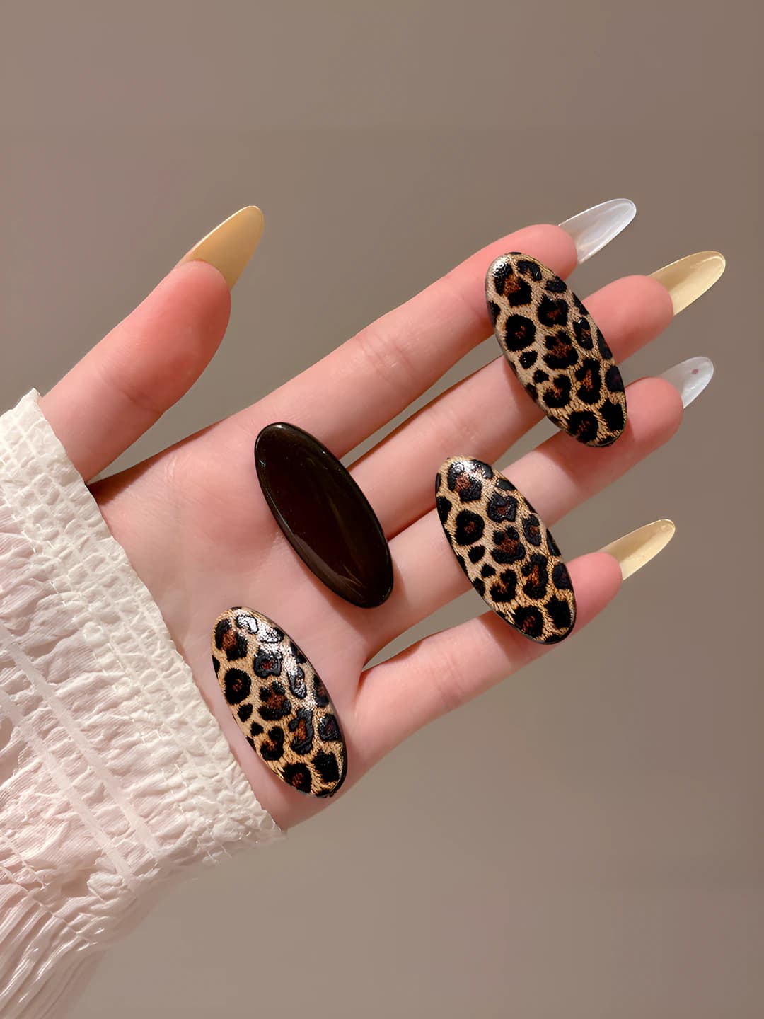 Leopard, 4 pcs