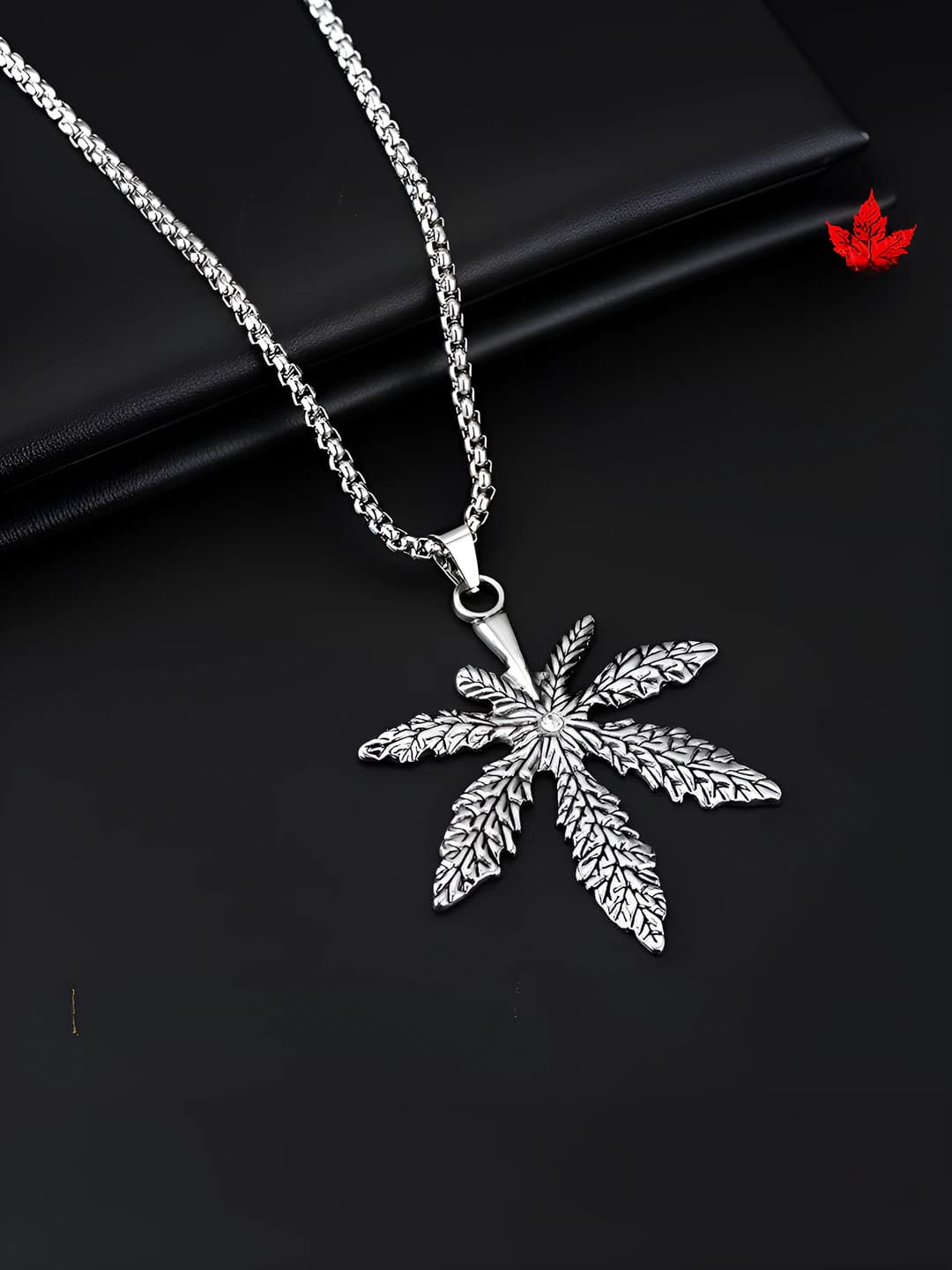 8248# Large maple leaf