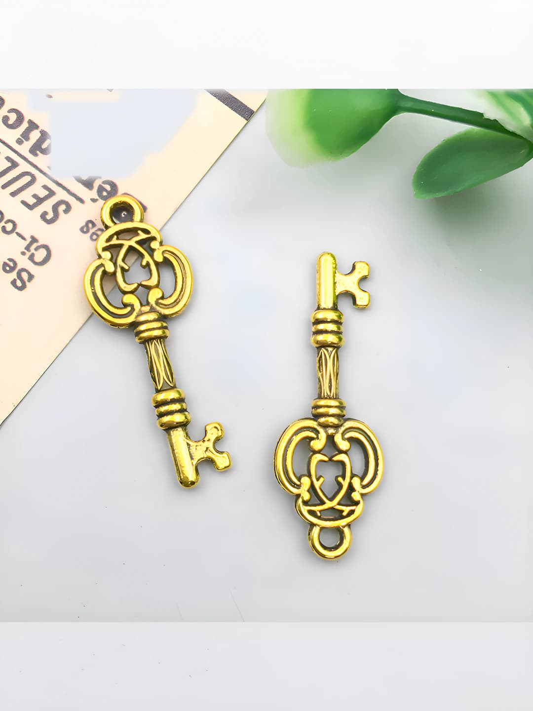 1 pc antique gold key 27x10mm-0.8g-11370