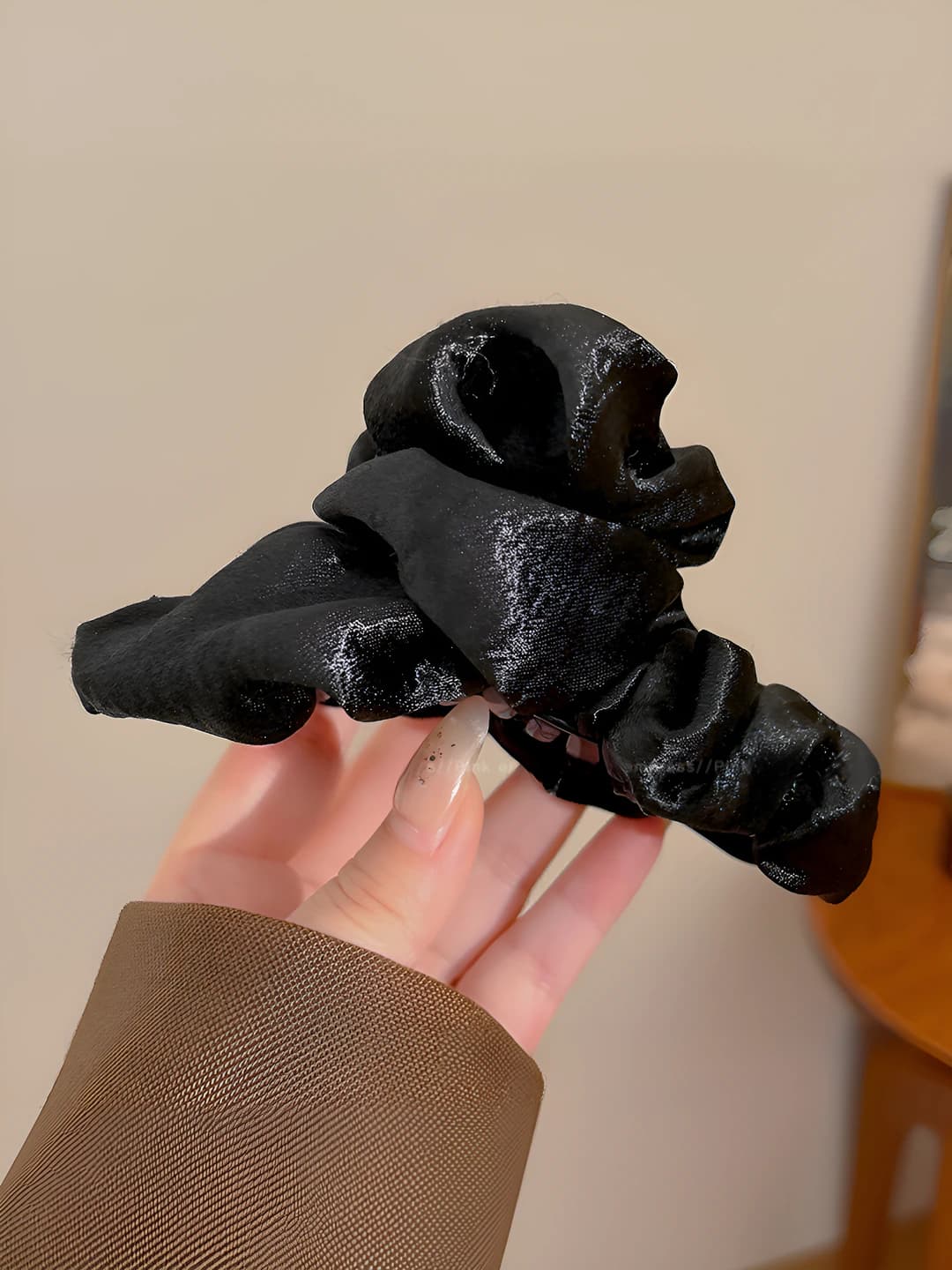 1# Чёрный складчатый облако зажим 12.5cm