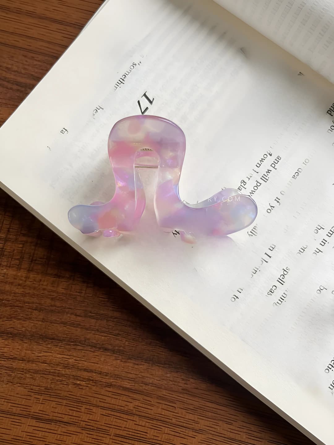 J-shape clip - Variant 4