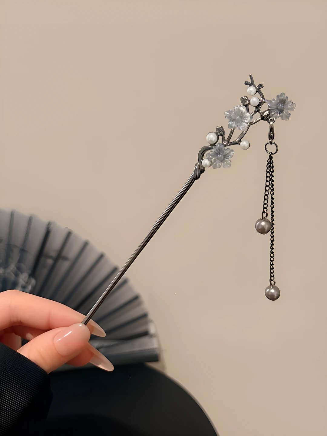 1# Antique tassel hairpin