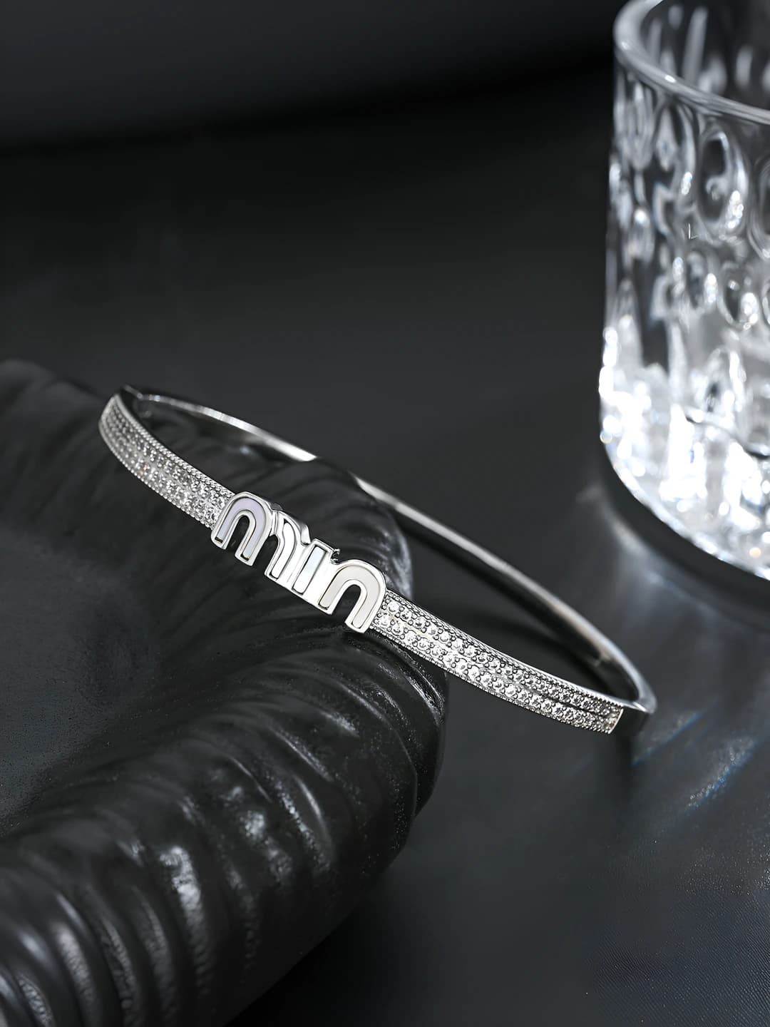 Серебряный SZ60286