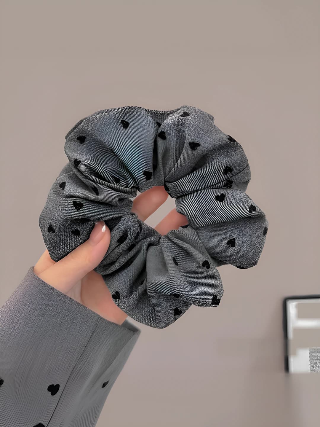 Grey heart, 12 cm