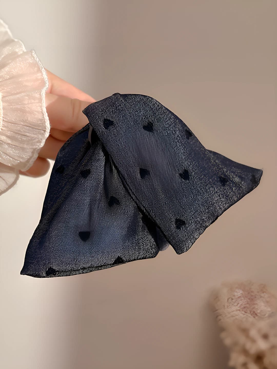 Grey, hearts and dots, 13 cm