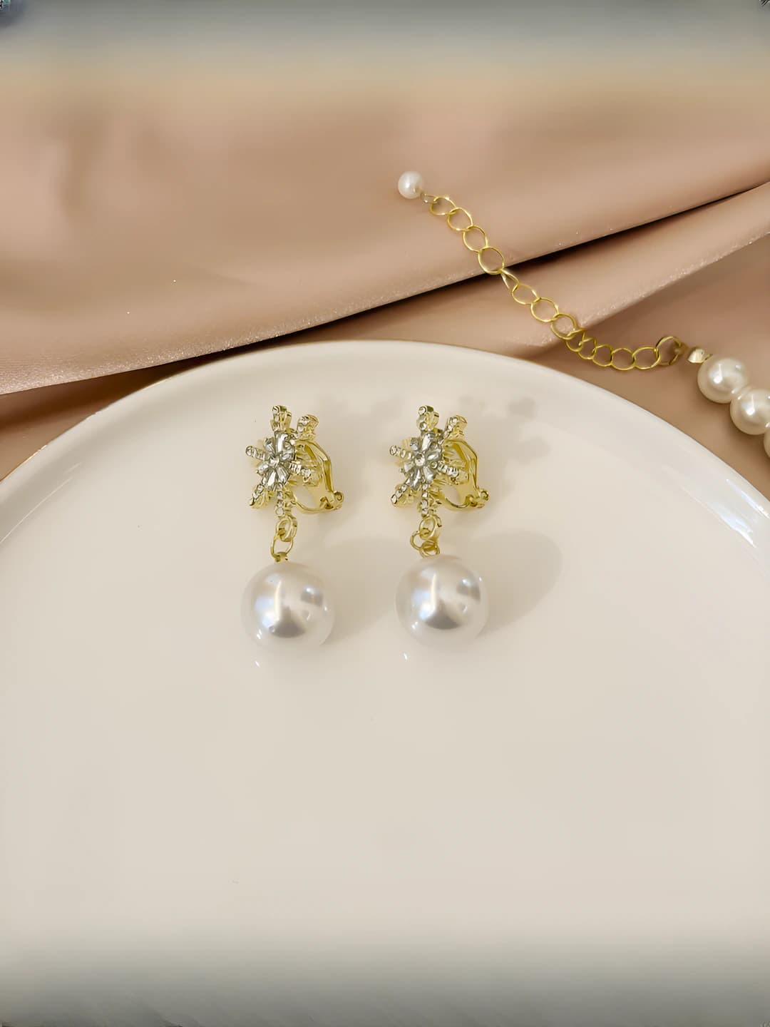 Clip style: Gold snowflake diamond pearl clips