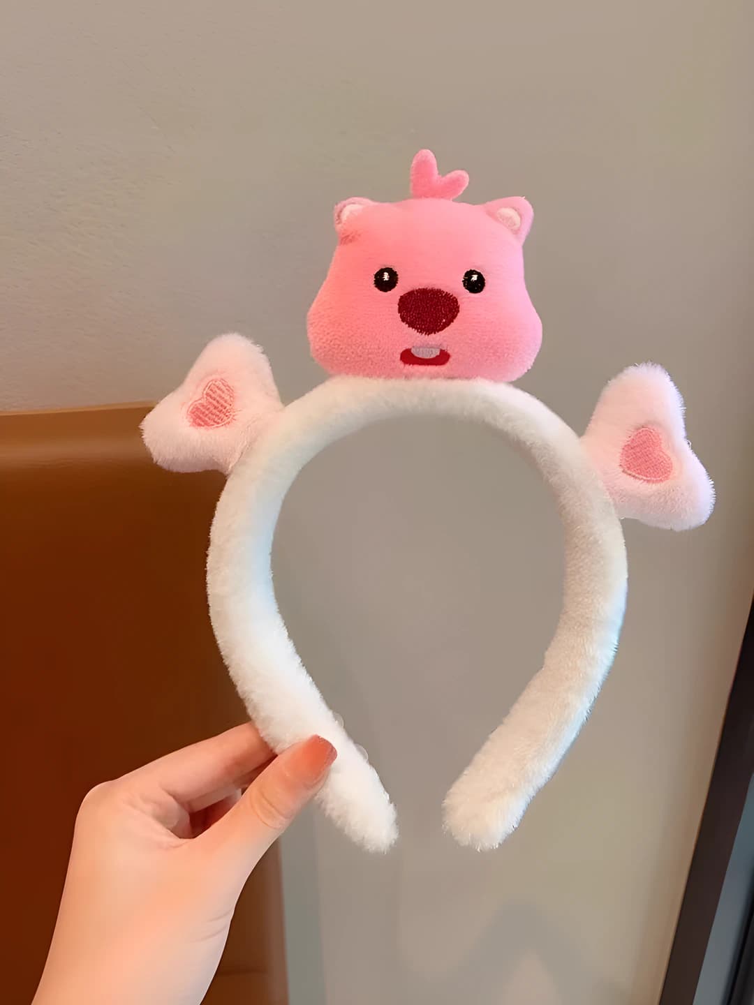 Белый heart beaver