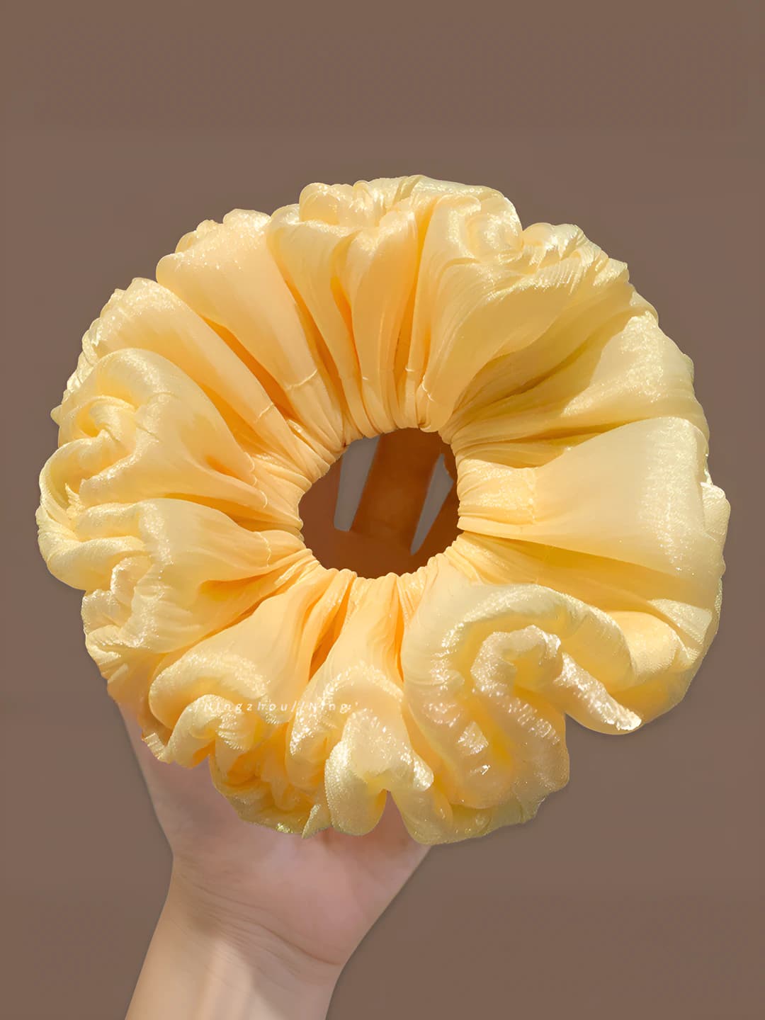 Yellow silk, 16 cm