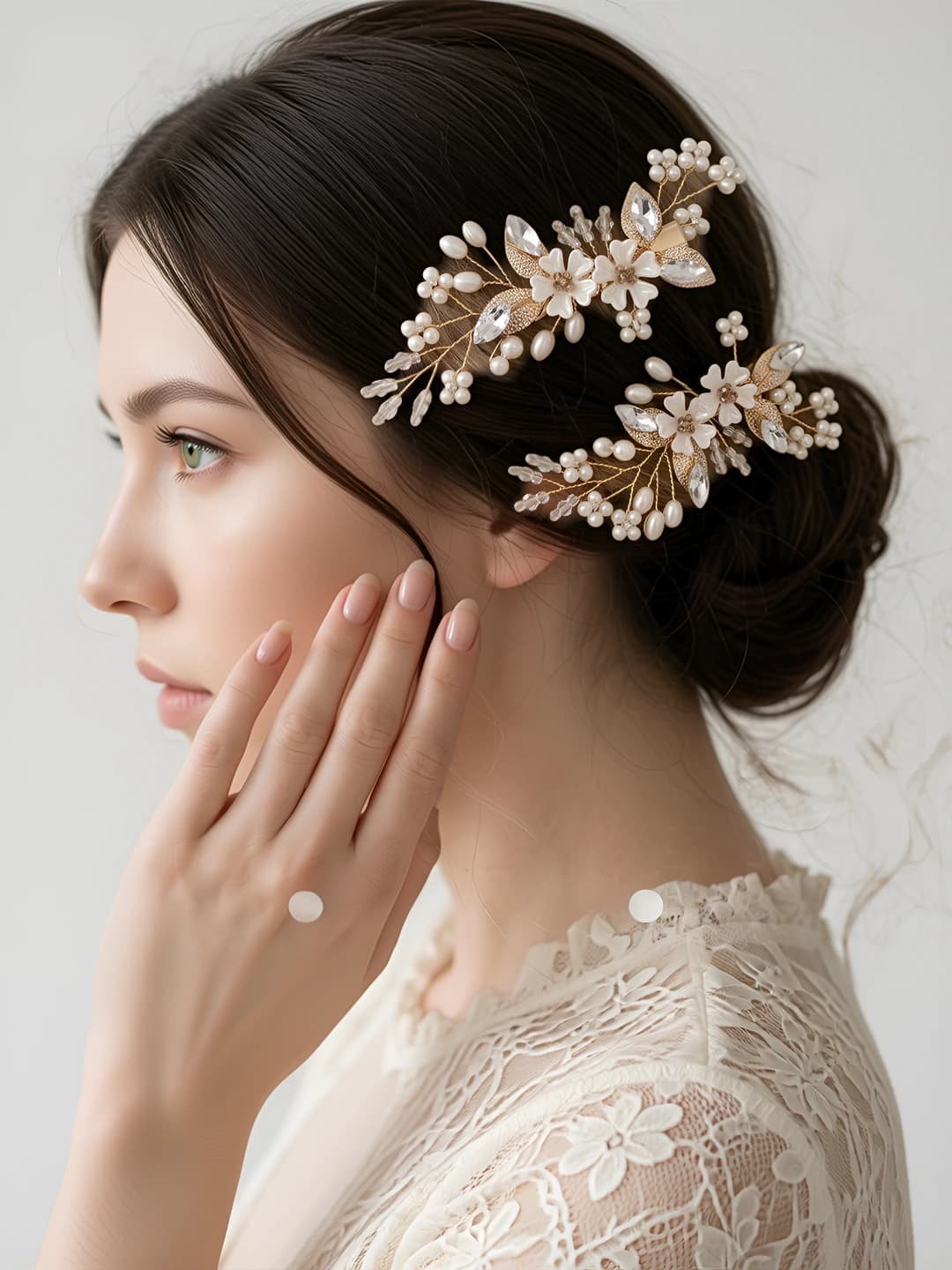Women's floral crystal hair clip, sweet style, fresh and sweet design element, premium feel, everyday hair accessory