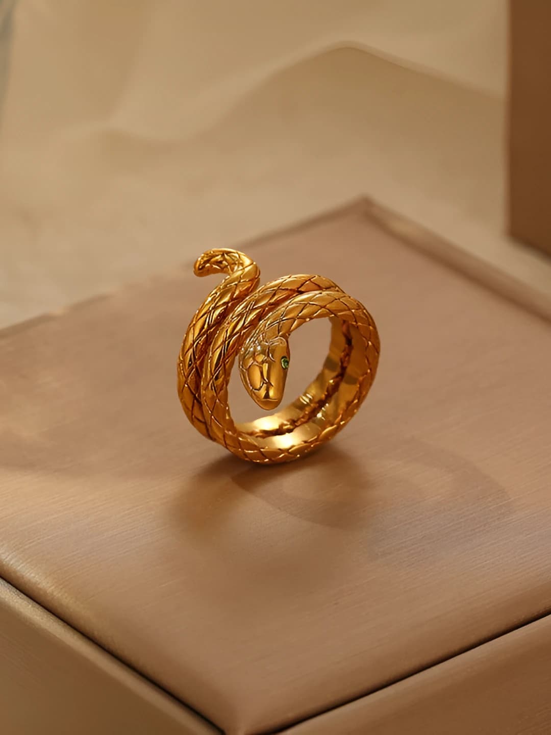 Ayollar uchun titan po'latdan ilon shaklidagi halqa, rangi o'chmaydigan, sovuq va shirin ko'rinishdagi, individual dizaynli, o'ziga xos uslubdagi barmoq halqasi