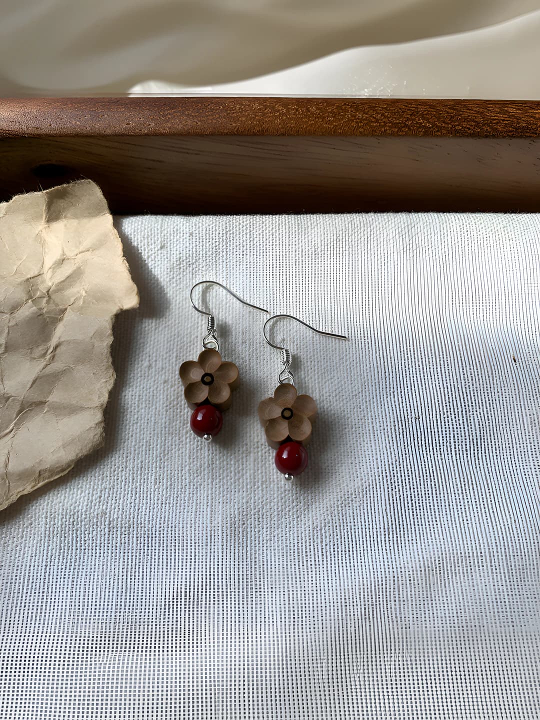 Taohua earrings (pair)