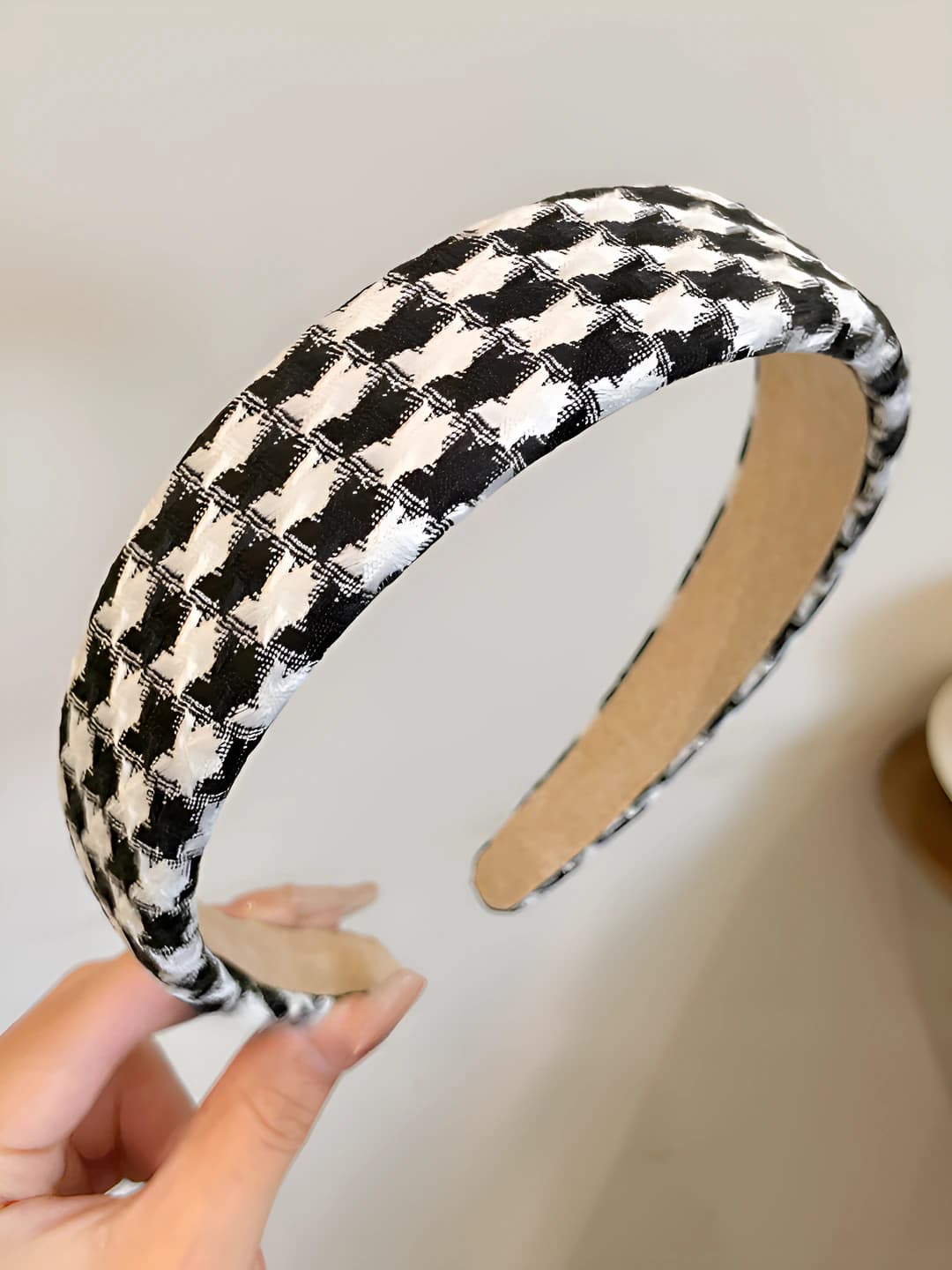 1# Black-white, width 3.3 cm