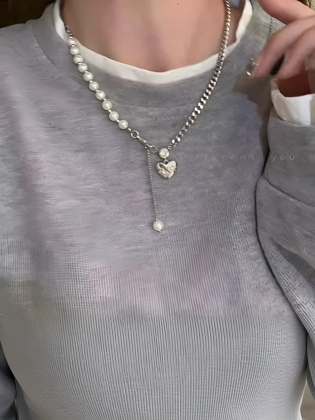 Women's heart pendant necklace: imitation pearl, patchwork, fade-resistant, 2026 new model, sweatshirt decoration, clavicle chain