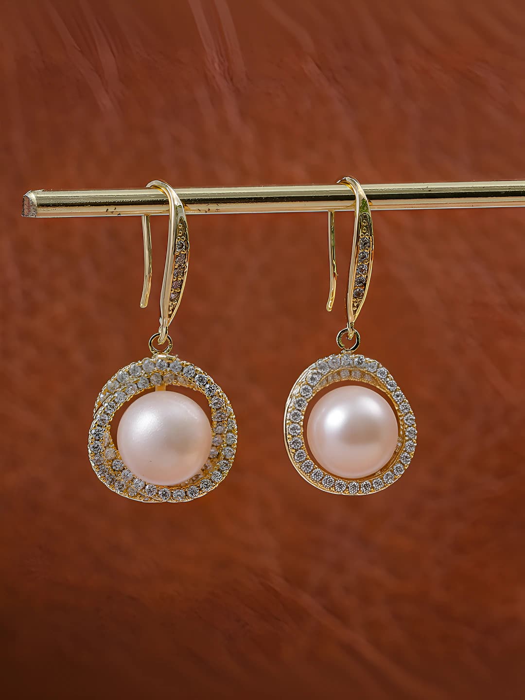 Zircon pearl earrings