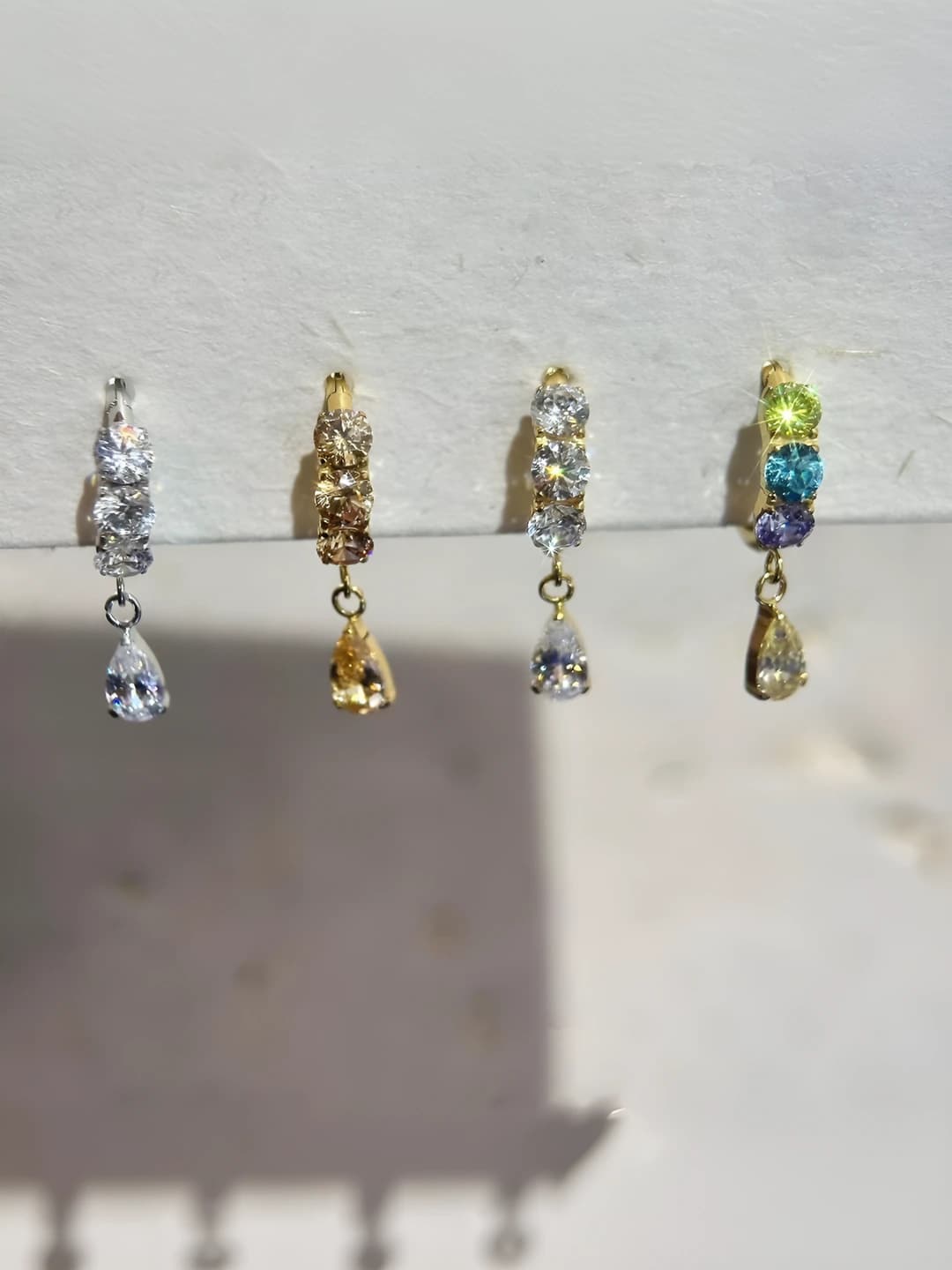 Gold - White diamond drop