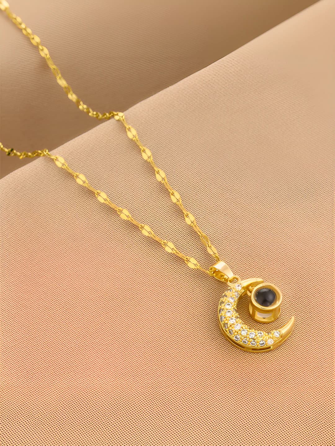 8899-Gold
