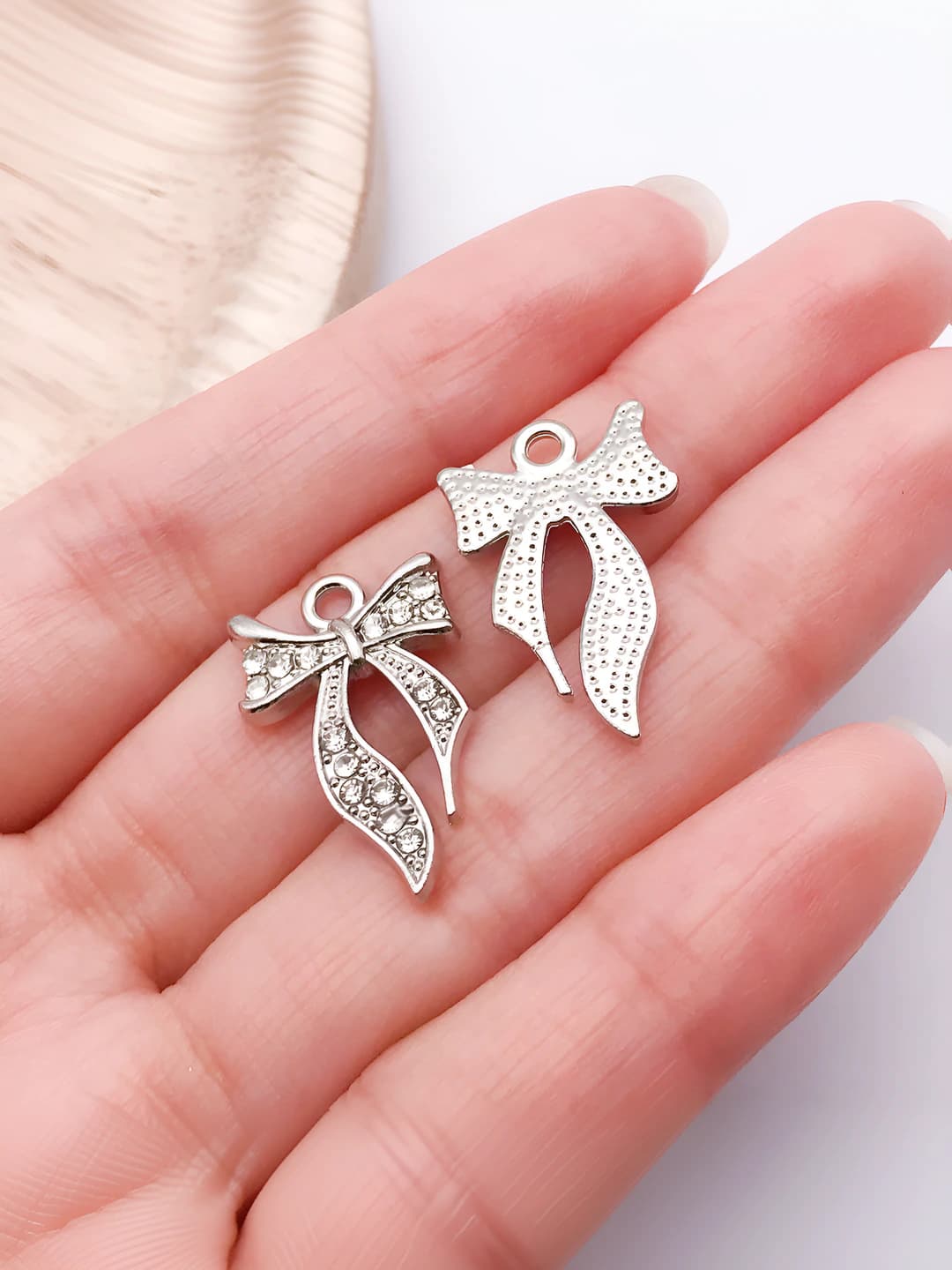 1 dona, oq oltin, olmos, tasma, tasma tugun, 23x14mm, 1.4g