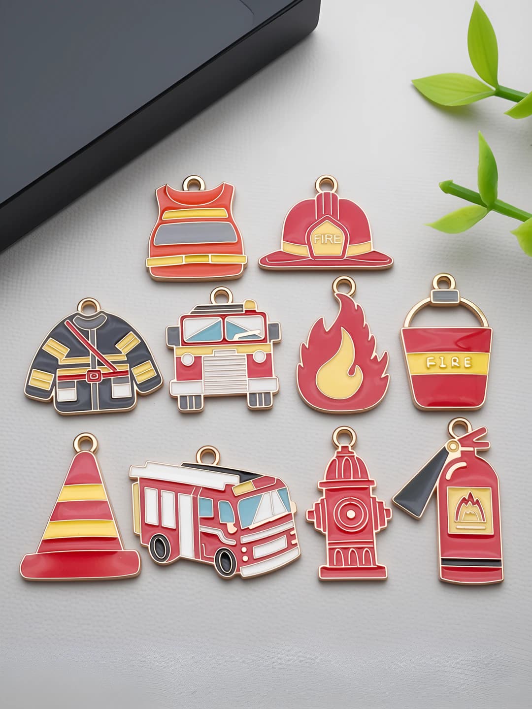 Kids' cartoon fire truck and extinguisher themed zinc alloy charms, DIY jewelry accessories