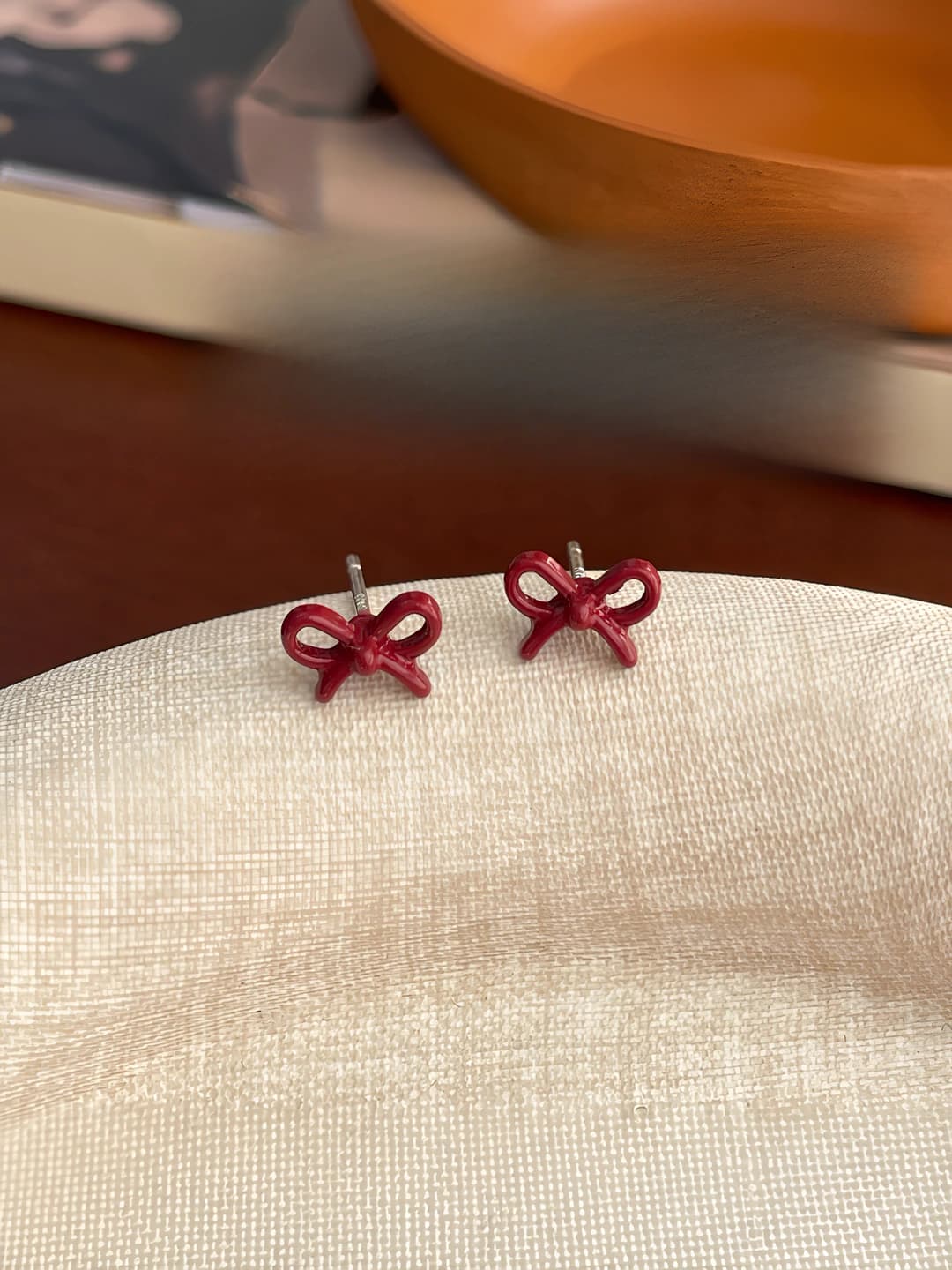 Red Bow No.1