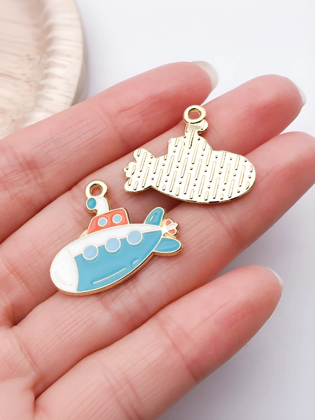 1 шт. синий подводная лодка, 21x24mm, 1.2g