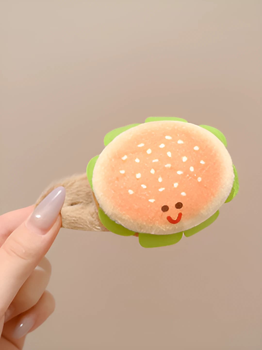 1# Burger hair clip - base ~7.3 cm, accessory ~7*6.5 cm