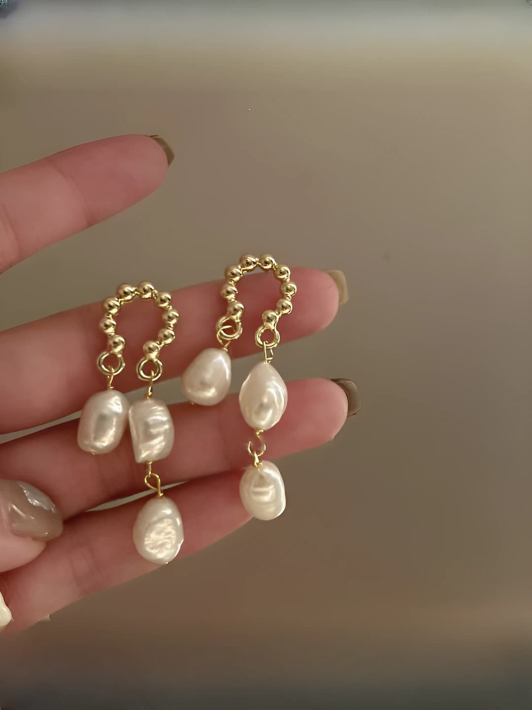 Pearl tassel