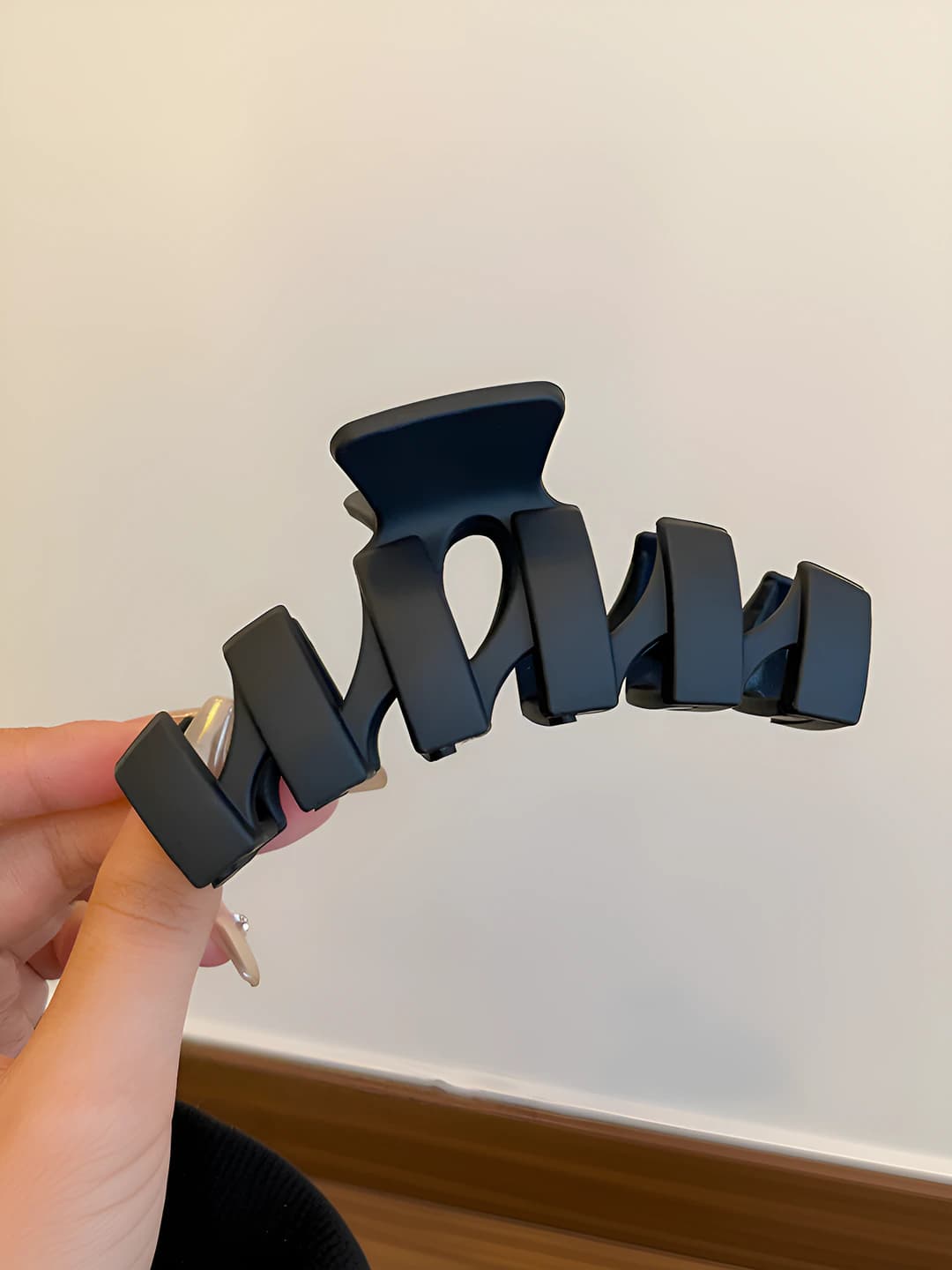 6#Нерегулярный чёрный зажим 11cm