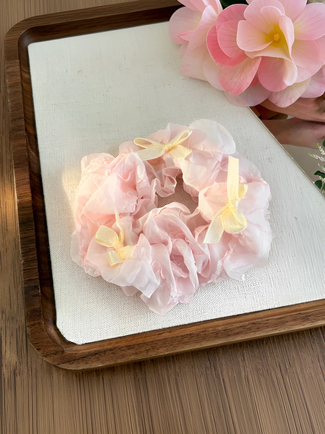 Cream white, bow, pink