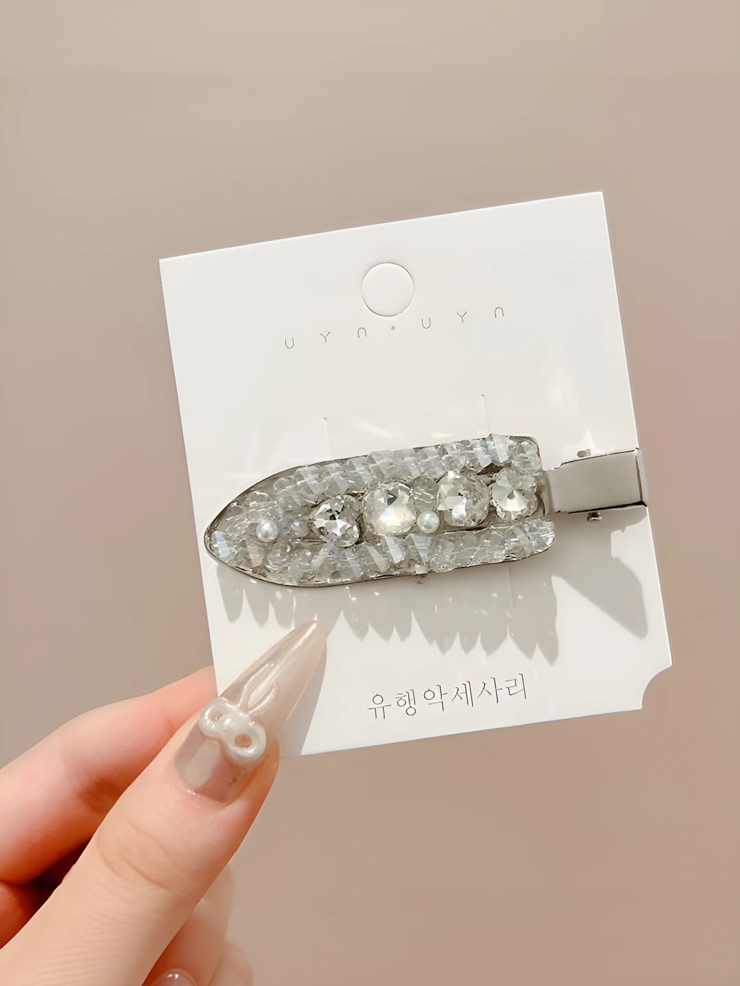 Oq kristal, 6.8 sm