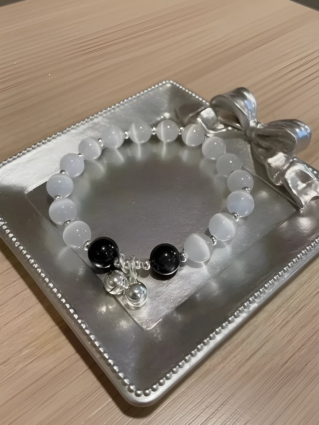 Qora obsidian, soxta ko'z