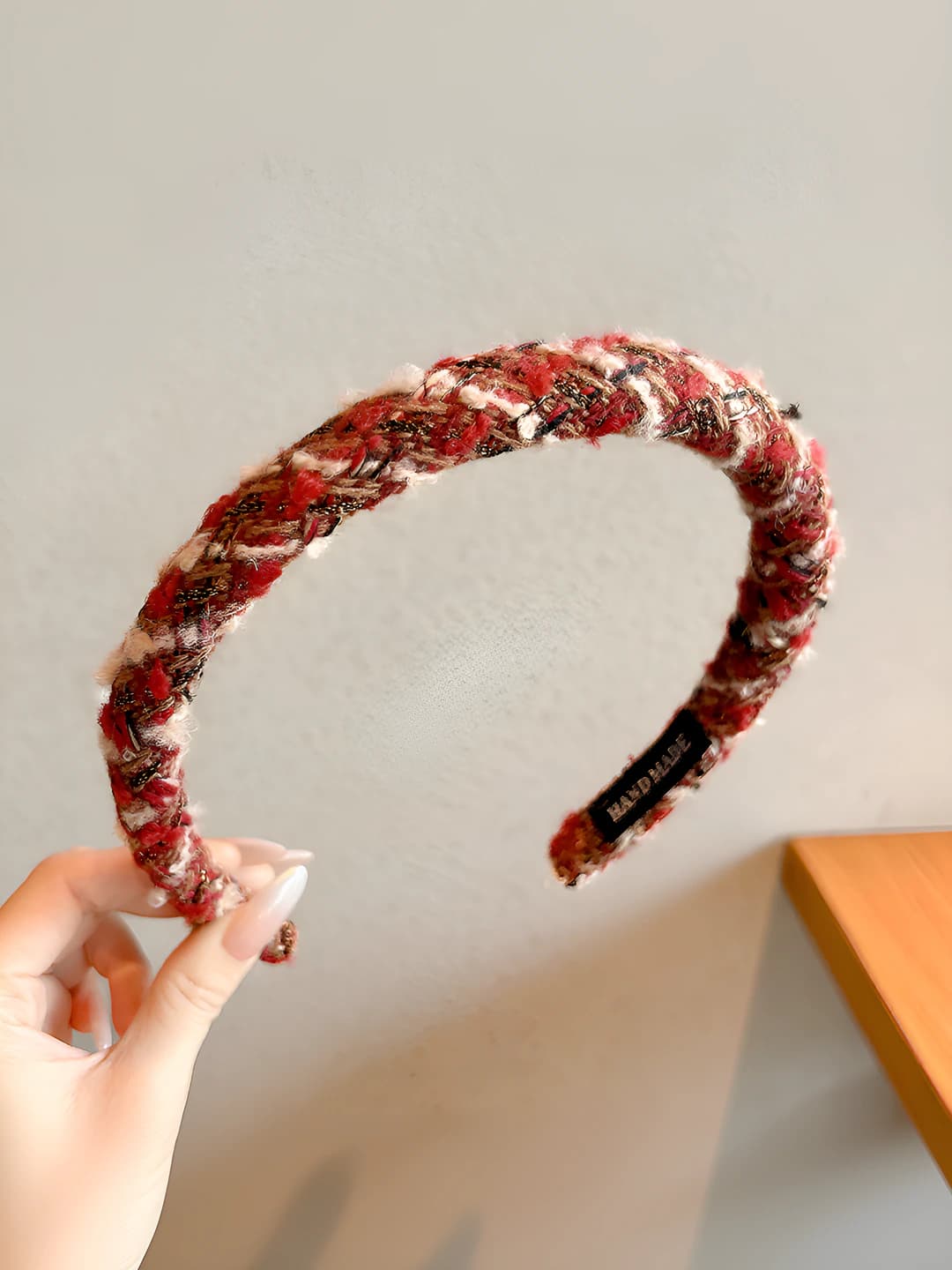 Jigarrang yo'l-yo'l soch taqi 1.5cm