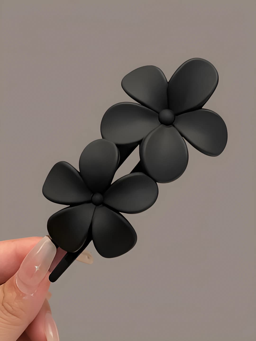 4# Black, ~10.5 cm