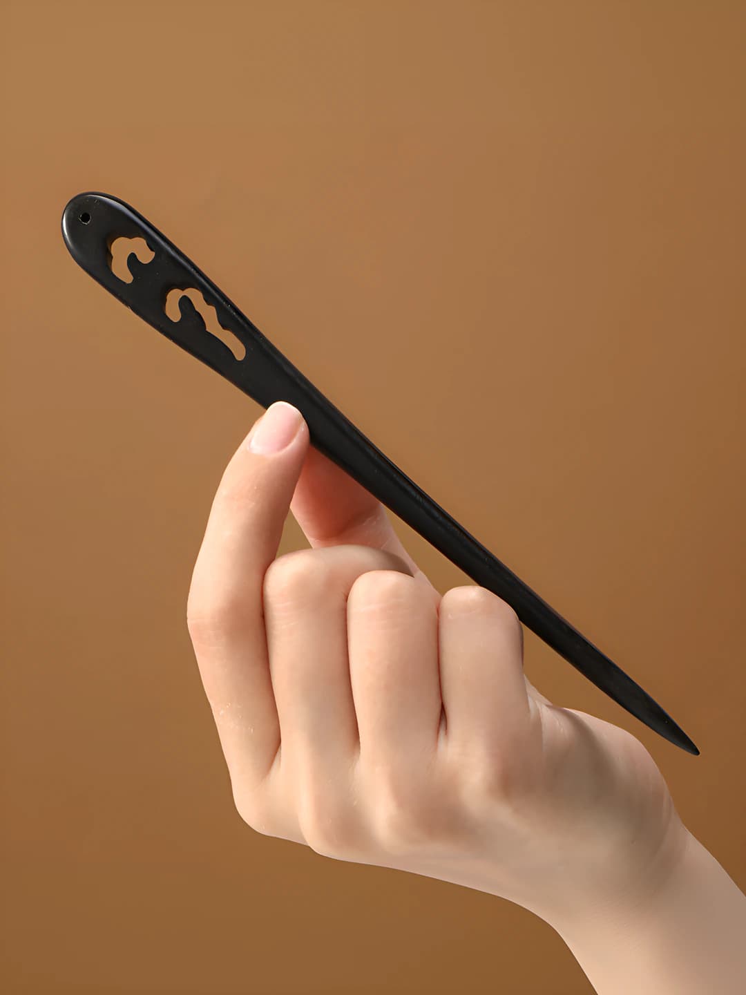 B08 Black Ebony Yun Yan 18 cm