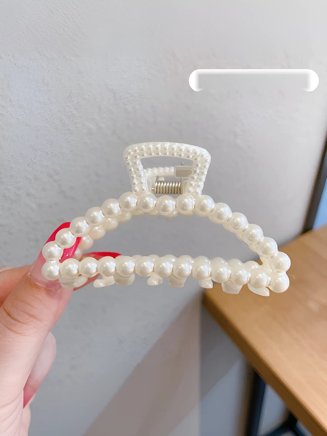 Crescent clip, 8 cm