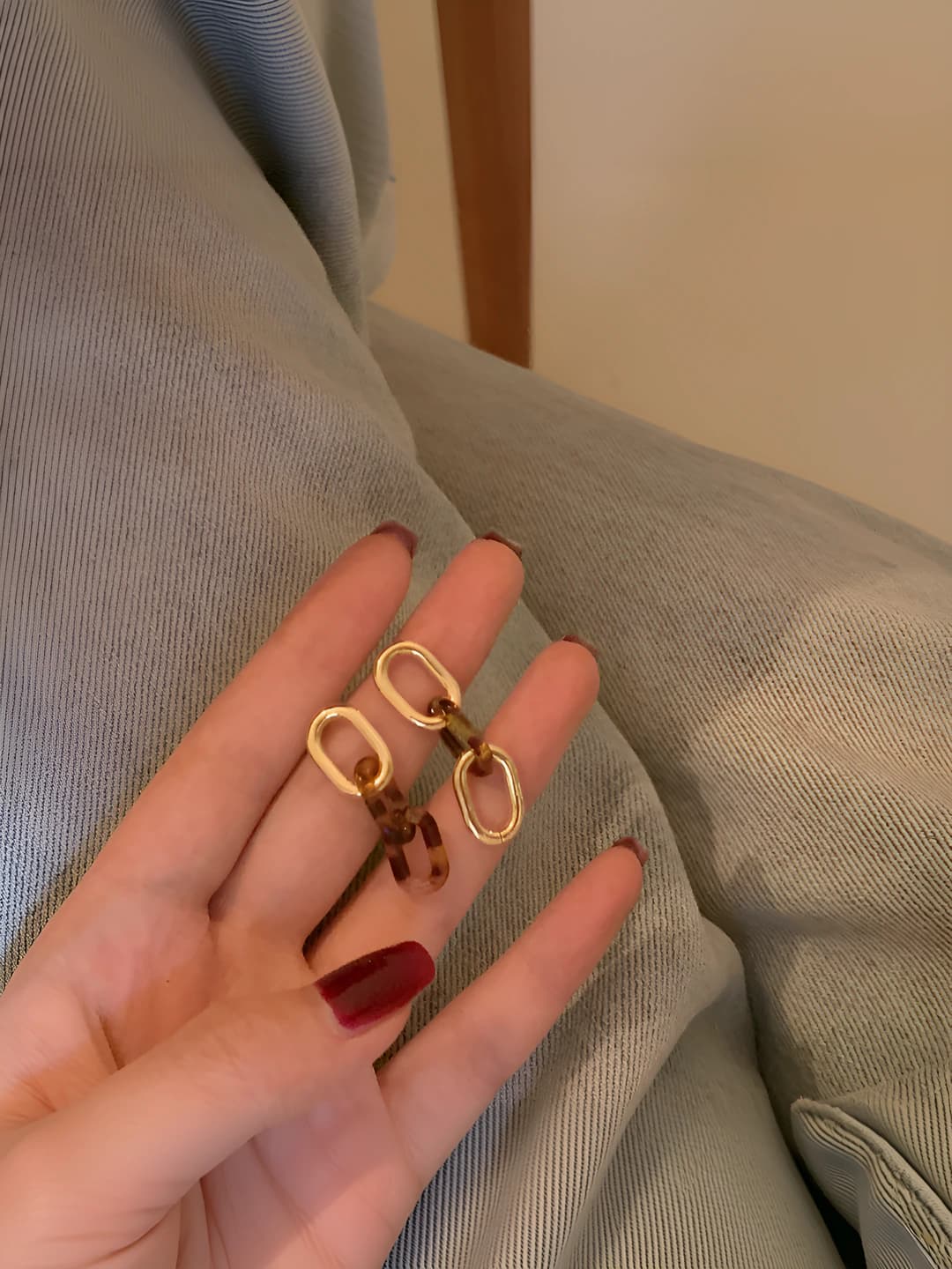 Amber chain